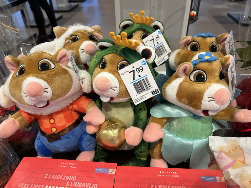 Efteling-verklede hamsters bij de Appie